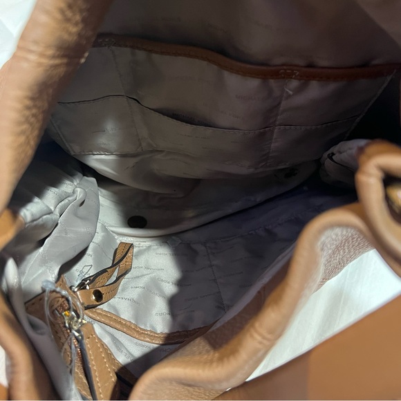 MICHAEL MICHAEL KORS LARGE HOBO IN COGNAC PEBBLED LEATHER - Picture 11 of 12